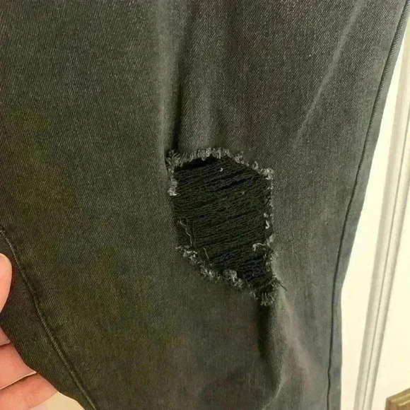 Lane Bryant Grey Black Distressed Jeans, Womens size 16 - Picture 3 of 9